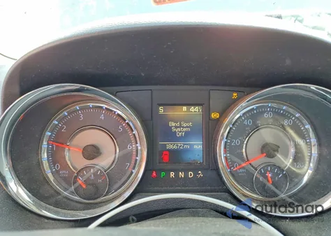 2015 Chrysler Town & Country Touring L from USA, damaged, VIN 2C4RC1CG4FR547381